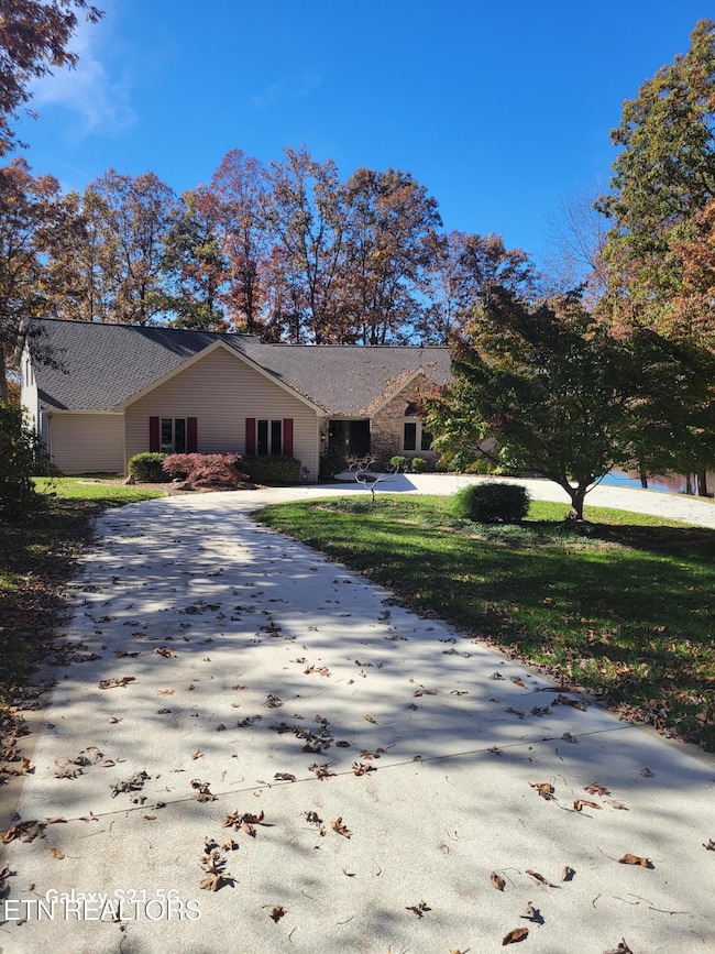 148 Lakewood Dr, Crossville, TN 38558 - photo 3