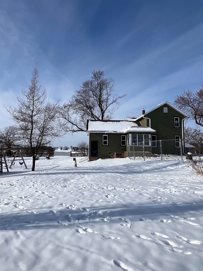 W841 Pete Reak Rd, Randolph, WI 53956 - photo 3