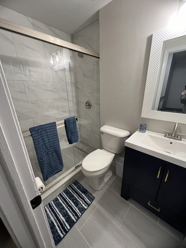 1687 Williamsburg Ct unit B, Wheaton, IL 60189 - photo 7