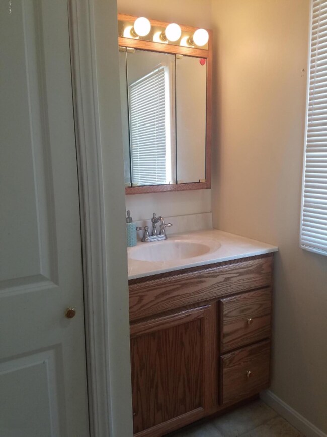 69773 Sunnyfield Rd, Sturgis, MI 49091 - photo 5