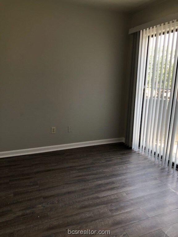 803 Autumn Cir unit D, College Station, TX 77840 - photo 6