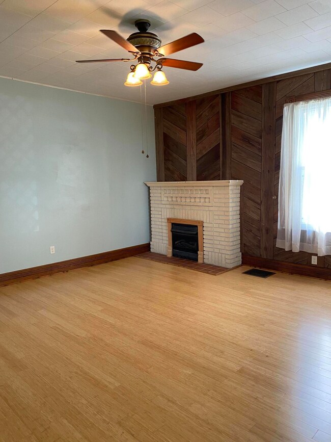 318 Brooklyn Ave, Sidney, OH 45365 - photo 6