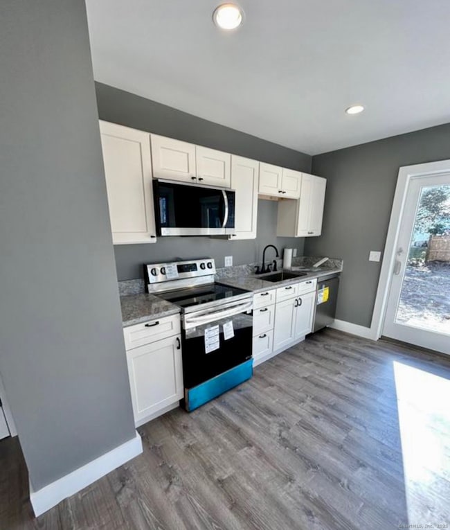 49 Trumbull Ave, Stonington, CT 06378 - photo 3