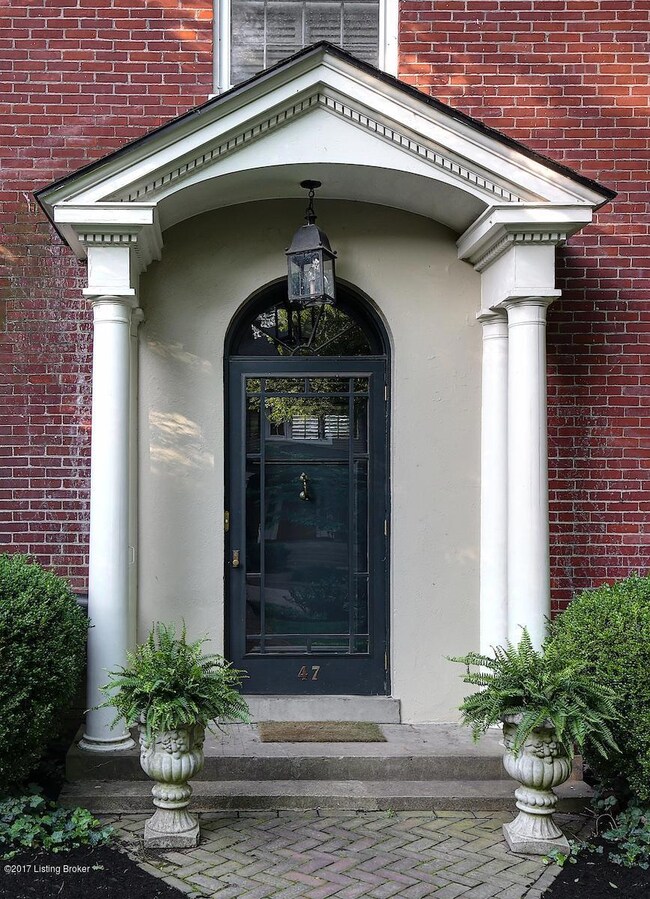 47 Hill Rd, Louisville, KY 40204 - photo 4