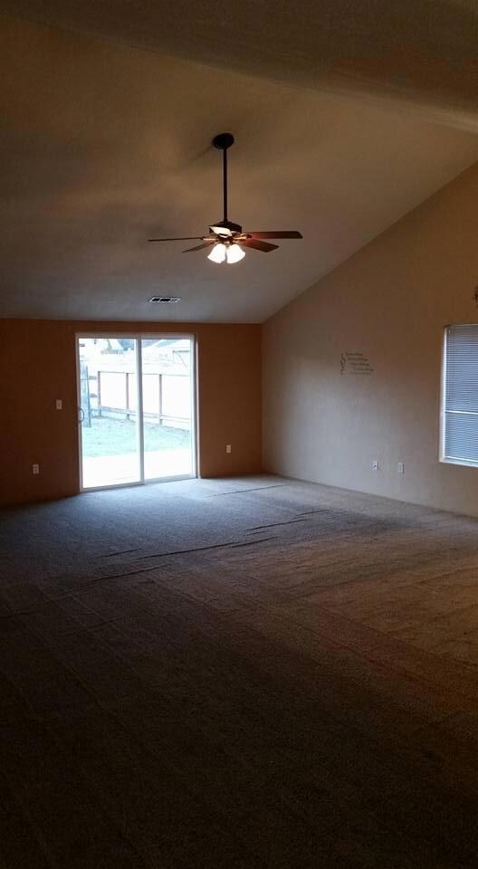 828 Hopkins Rd, Central Point, OR 97502 - photo 4