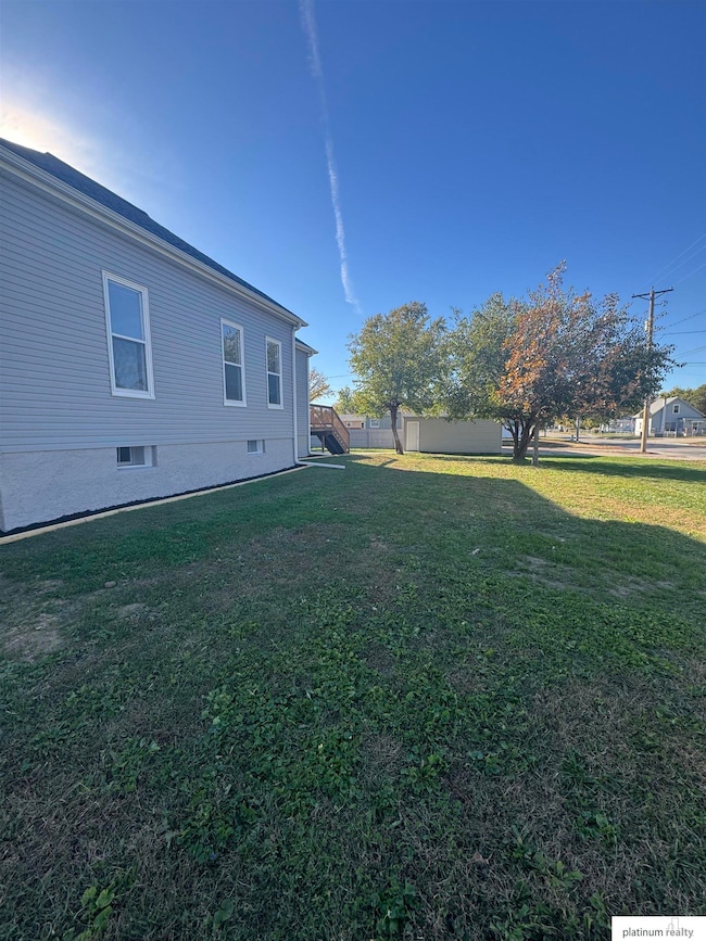 2304 S 11th St, Council Bluffs, IA 51501 - photo 2