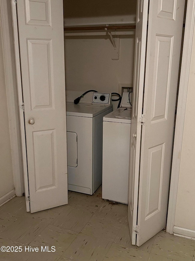 2110 Shamrock Dr E, Wilson, NC 27893 - photo 5