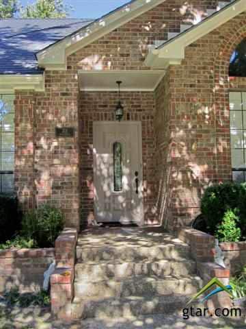 701 701 Kingswood Dr, Tyler, TX 75703 - photo 2