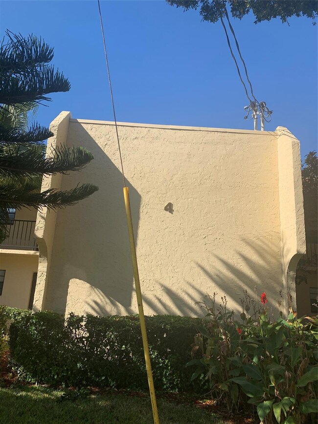 2050 Oleander Blvd unit 4104, Fort Pierce, FL 34950 - photo 2