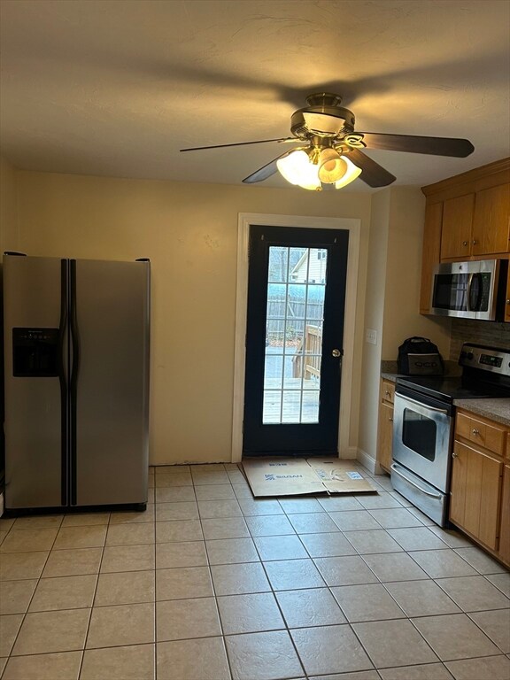 31 Wellington St unit 1, Medway, MA 02053 - photo 4