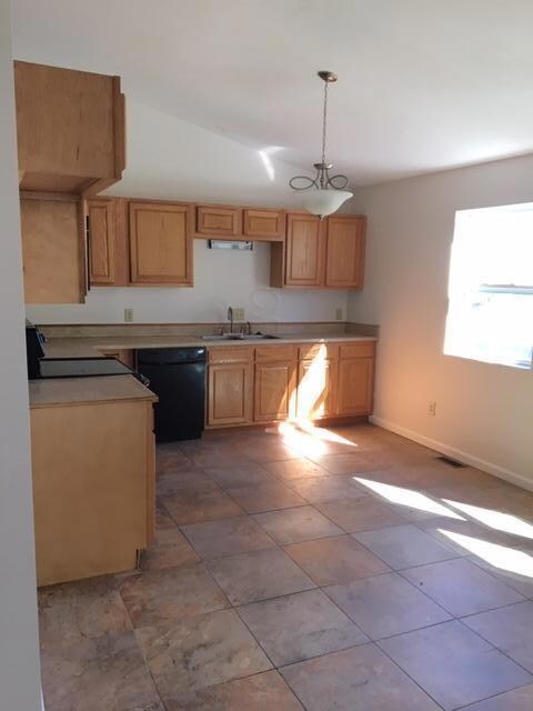 1692 Eastbrook Dr N, Columbus, OH 43223 - photo 6