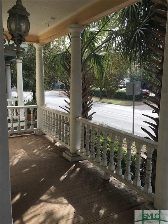 114 1/2 E Anderson St, Savannah, GA 31401 - photo 2