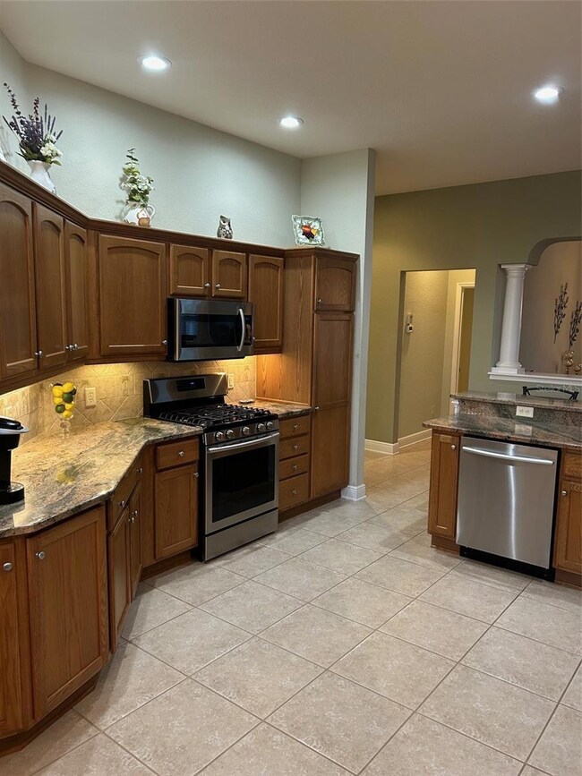 2709 Marston Way, The Villages, FL 32162 - photo 4