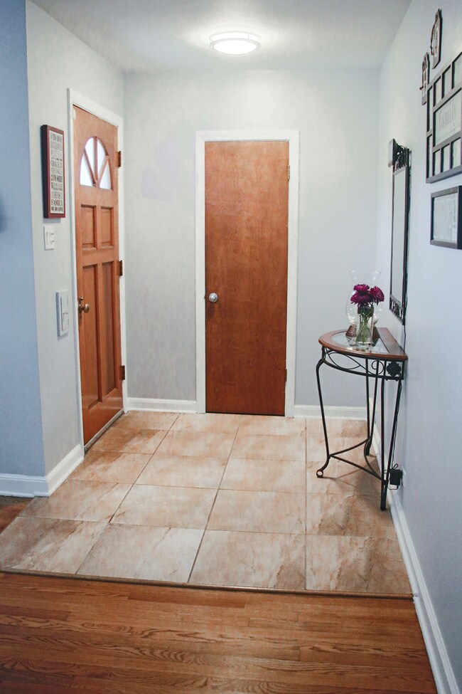 1357 Westchester Blvd, Westchester, IL 60154 - photo 2