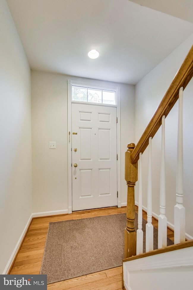 42773 Longworth Terrace, Chantilly, VA 20152 - photo 4