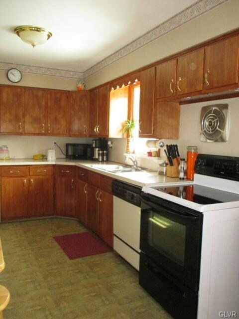 404 E Laurel Ave, Pen Argyl, PA 18072 - photo 7