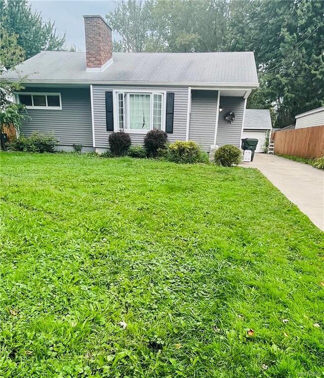 1391 Weaver Pkwy, North Tonawanda, NY 14120 - photo 2