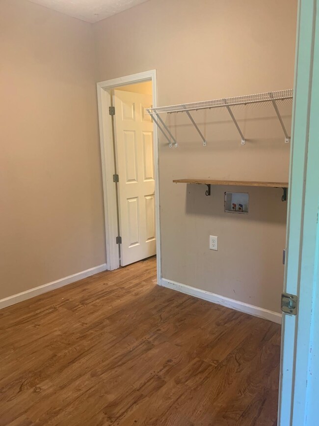 605 S Spring St, Manchester, TN 37355 - photo 4