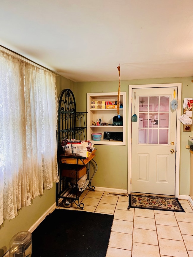 304 E Canal St, Brookfield, MO 64628 - photo 4