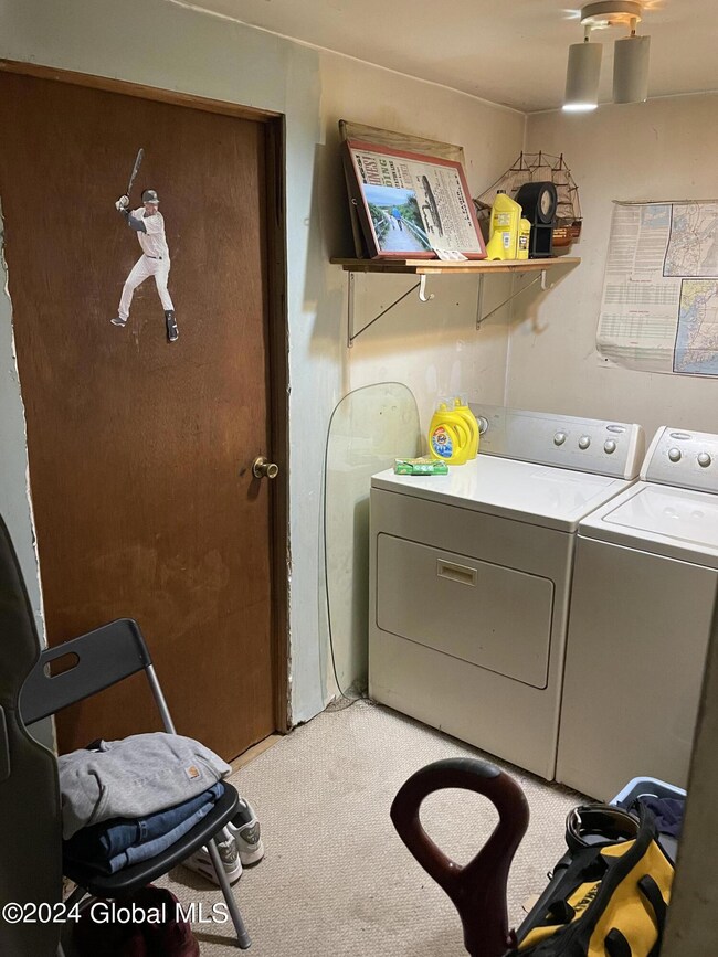 2nd Floor Laundry Area