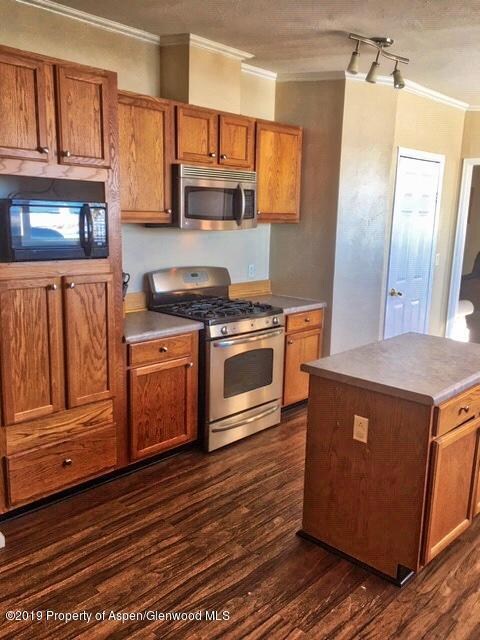 545 Valley View Dr, Craig, CO 81625 - photo 7