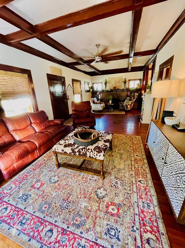 702 S Lee St, Fitzgerald, GA 31750 - photo 7