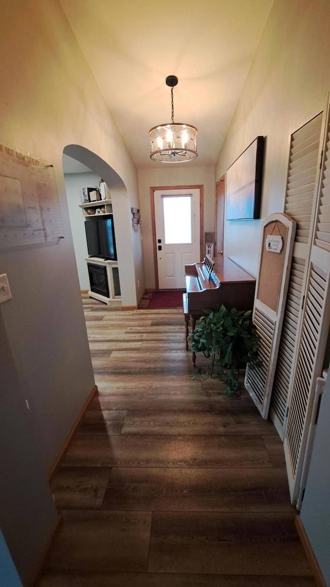 1016 2nd St NE, Elbow Lake, MN 56531 - photo 4