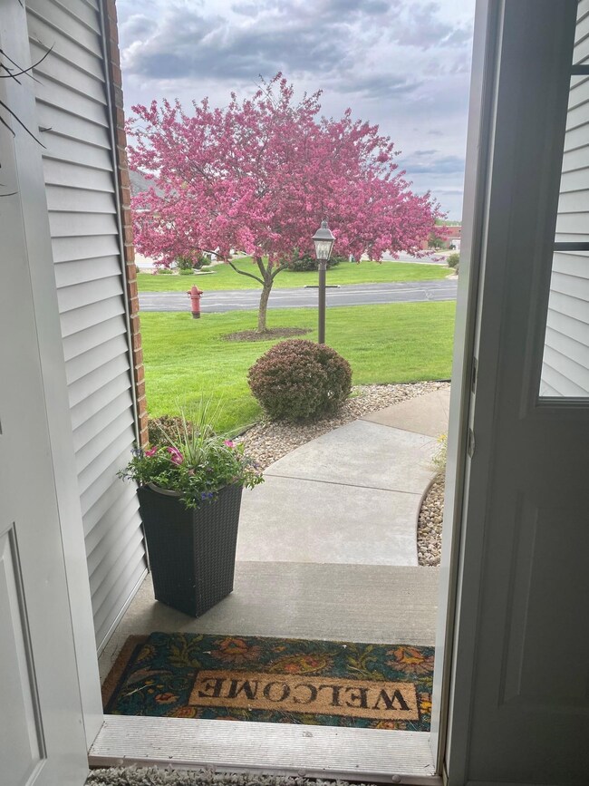 821 Charles Ct unit 18, Oregon, WI 53575 - photo 4