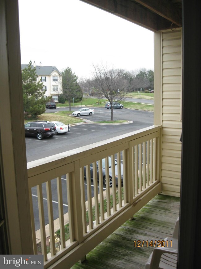 11014 Koman Cir unit 204, Manassas, VA 20109 - photo 5