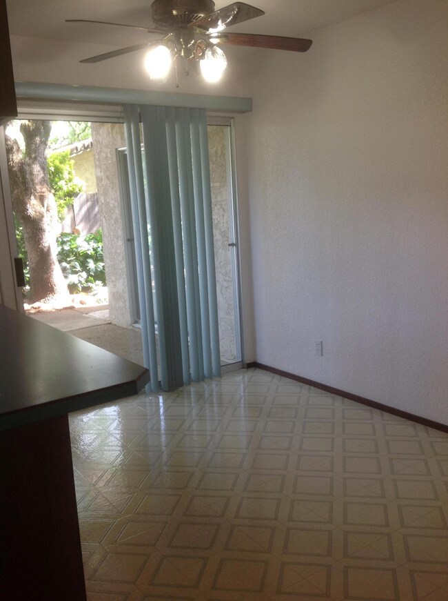 2364 Kerry Ave, Redding, CA 96002 - photo 6