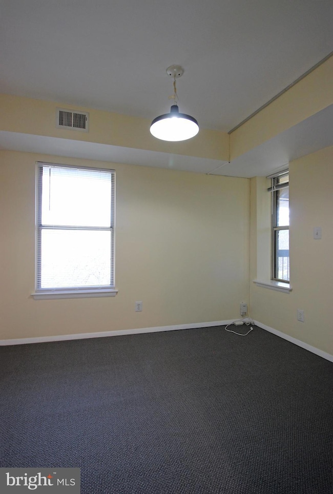 7900 Coriander Dr unit 303, Gaithersburg, MD 20879 - photo 4