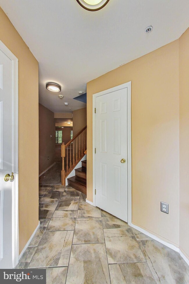 7512 Serenade Cir, Clinton, MD 20735 - photo 4