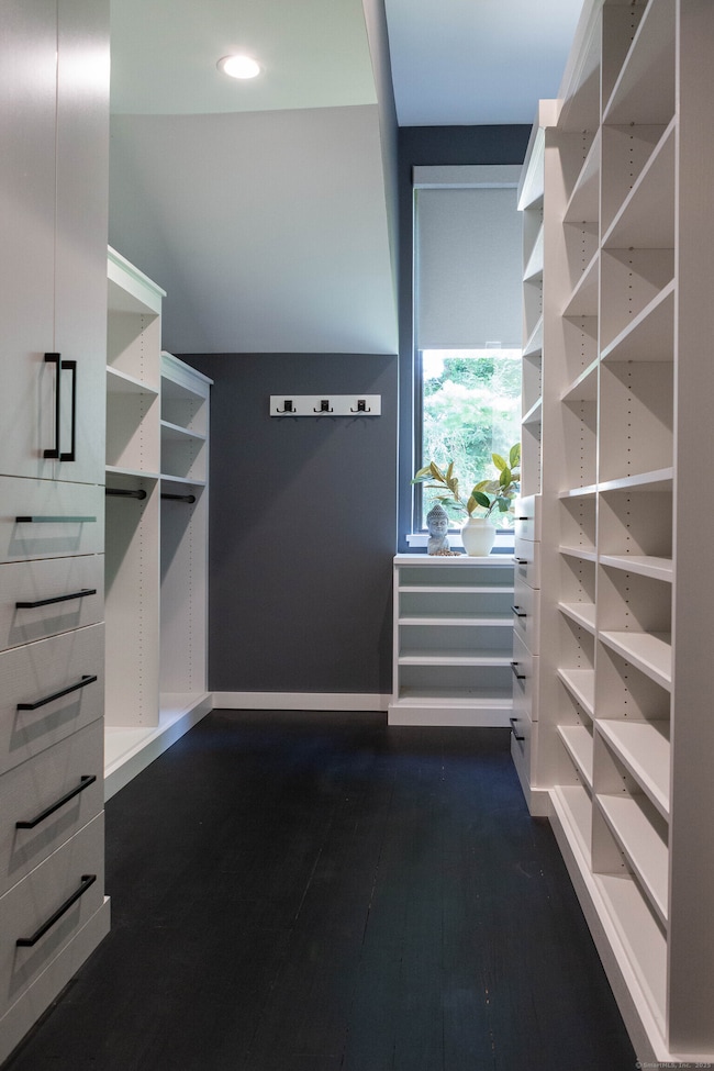 504 Harvest Commons unit 504, Westport, CT 06880 - photo 5