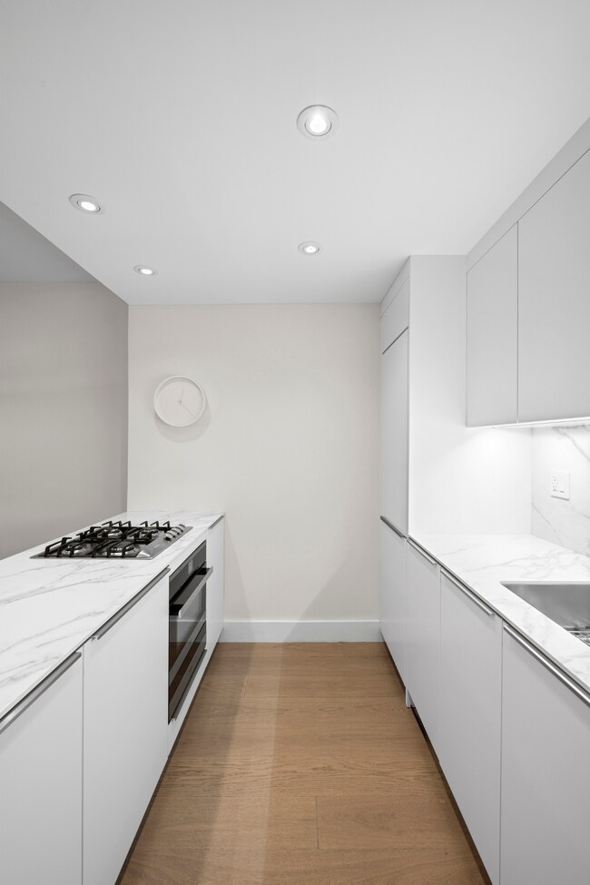 167 Perry St unit 1/2D, New York, NY 10014 - photo 4