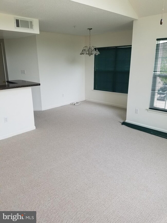 15691 Easthaven Ct, Bowie, MD 20716 - photo 2