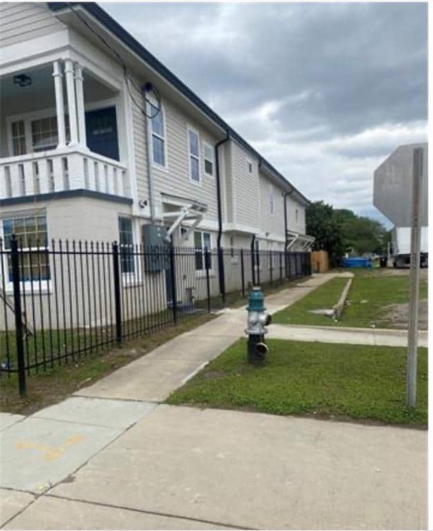 1310 Red Allen Way unit 2A, New Orleans, LA 70114 - photo 2