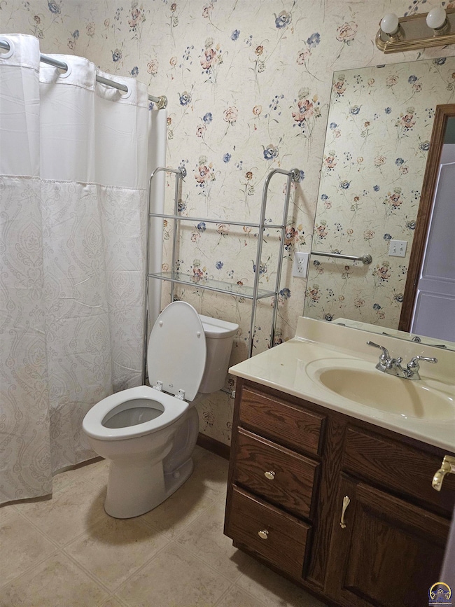 1412 SW Woodhull Ct, Topeka, KS 66604 - photo 6