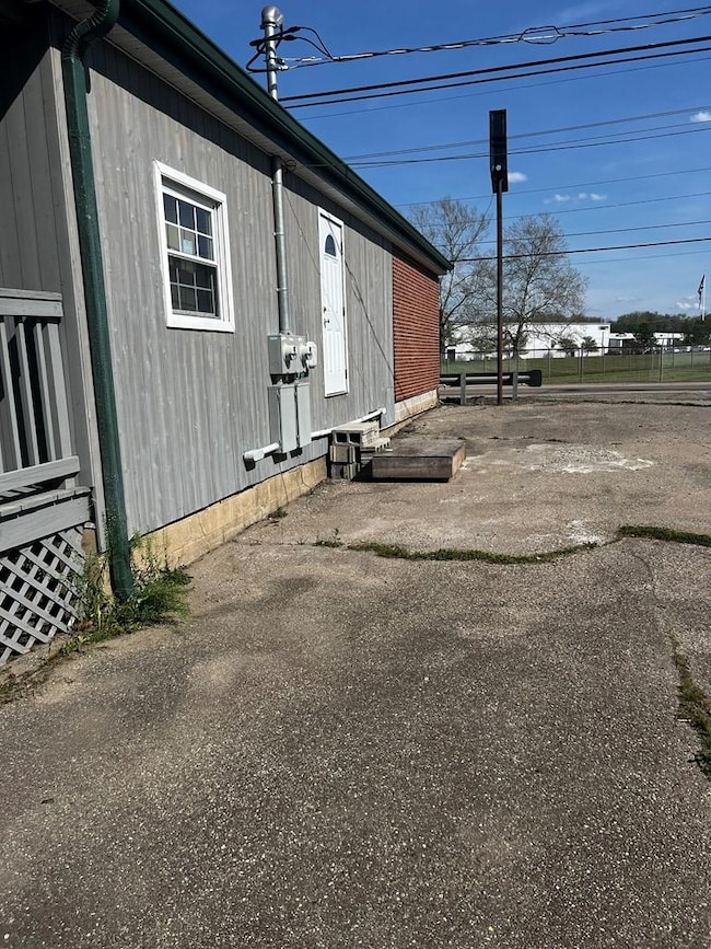 650 E 2nd St, Waverly, OH 45690 - photo 4