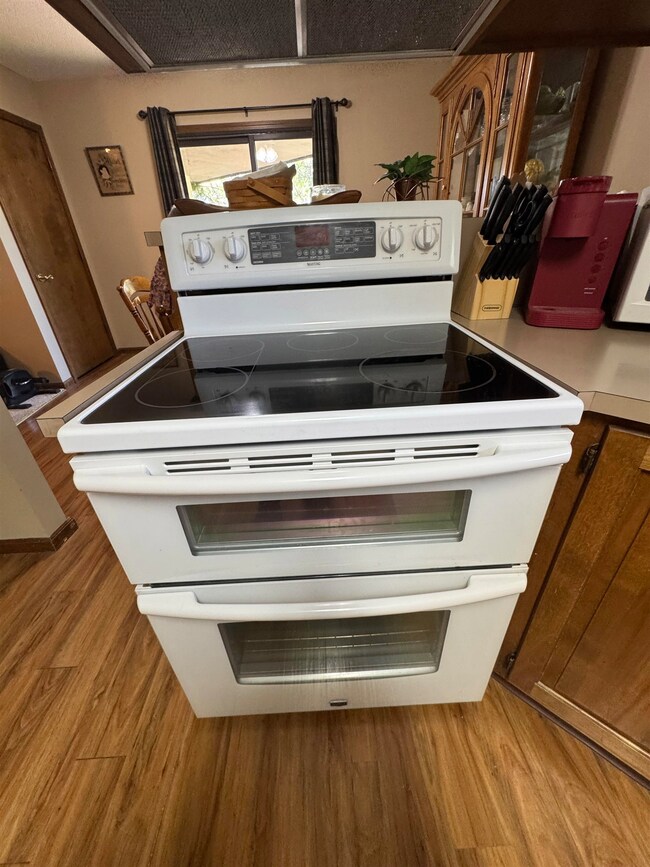 1901 E 24th St, Hays, KS 67601 - photo 7