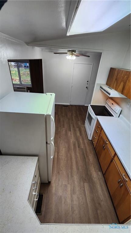 1528 Bradmore Dr, Toledo, OH 43612 - photo 6