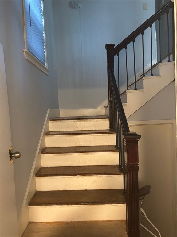 33 Waumbeck St unit 2, Dorchester, MA 02121 - photo 3