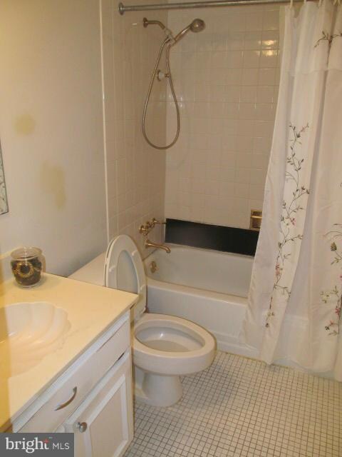 9800 Kingsbridge Dr unit 202, Fairfax, VA 22031 - photo 7