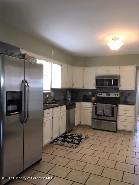 641 S Main St, Old Forge, PA 18518 - photo 2