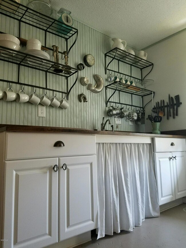 3109 Riverbend Rd, Moss Point, MS 39562 - photo 6