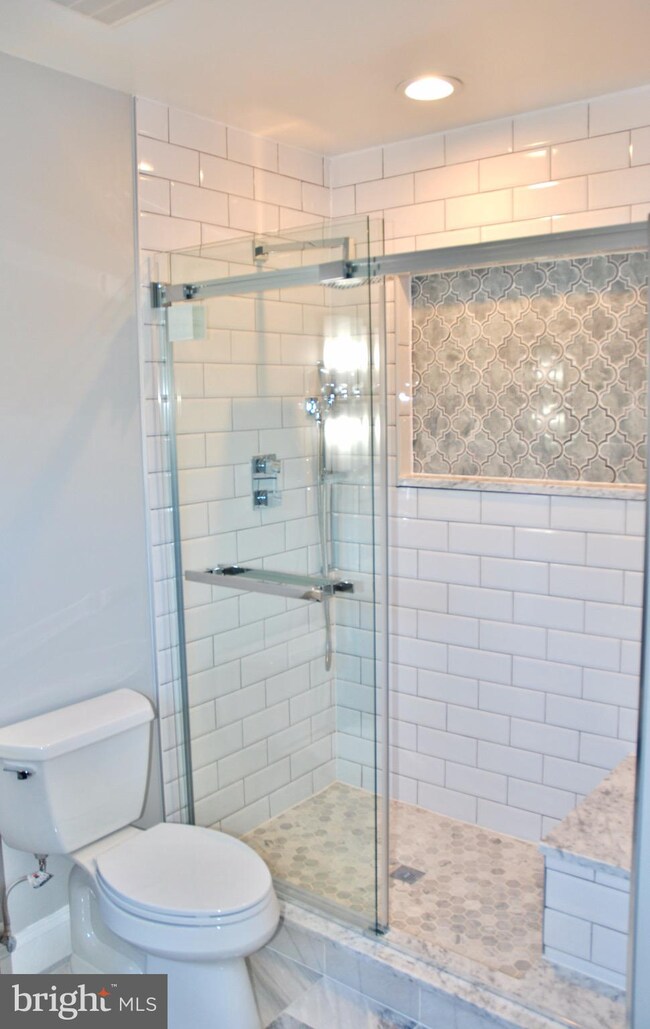 809 Larch Ave, Takoma Park, MD 20912 - photo 7