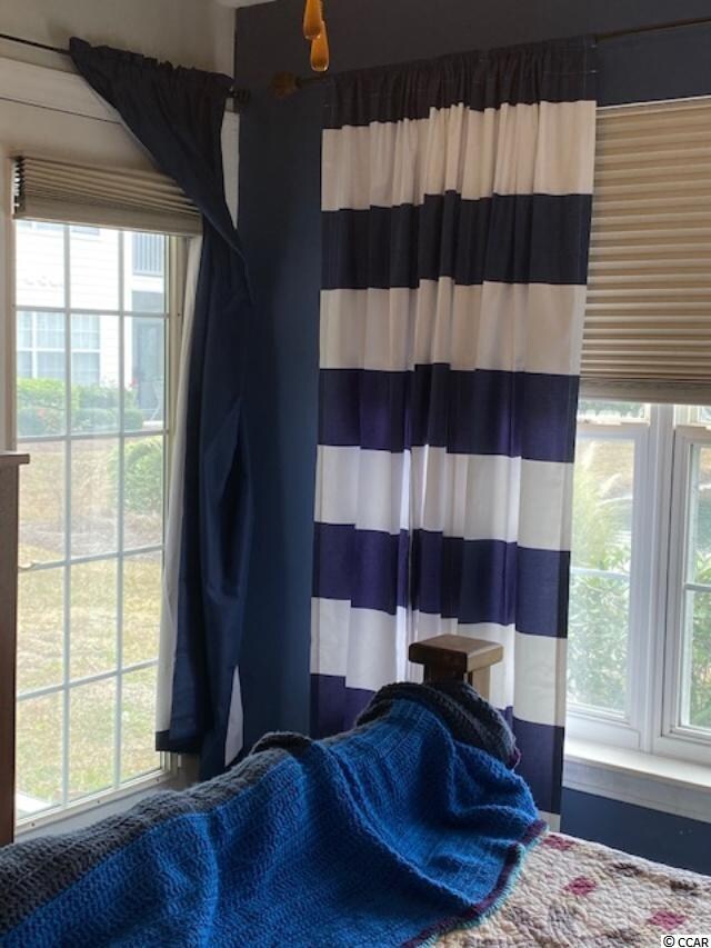 MASTER HAS WINDOW WITH VIEW, DOOR LEADING TO SCREE