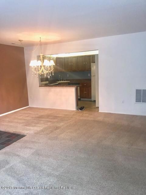 49 Snowberry Ct unit 293, Red Bank, NJ 07701 - photo 2