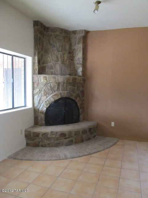 6335 S Marstellar Rd, Tucson, AZ 85735 - photo 6