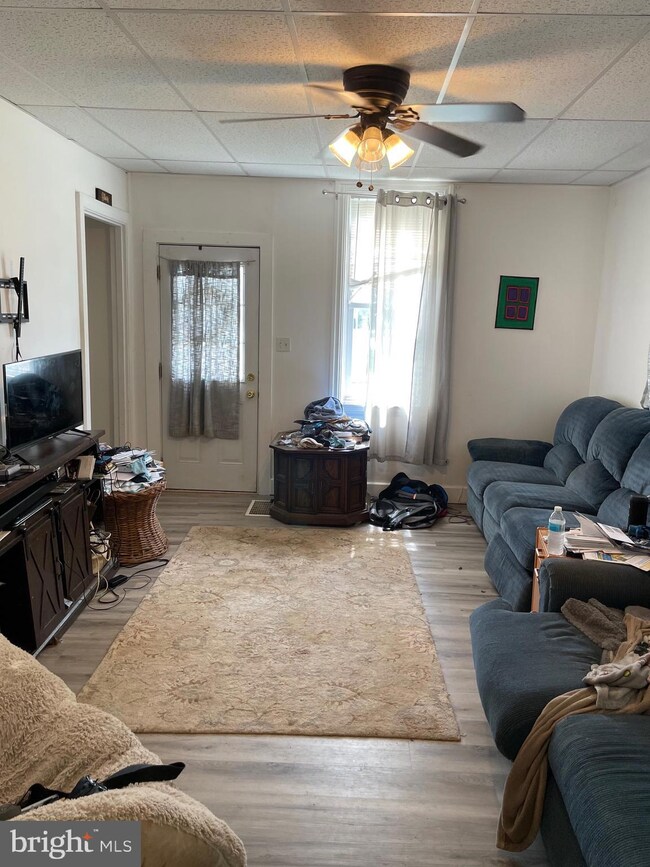 332 S Railroad St, Palmyra, PA 17078 - photo 6