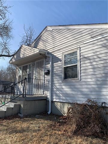 unlisted-address, Kansas City, MO 64132 - photo 2